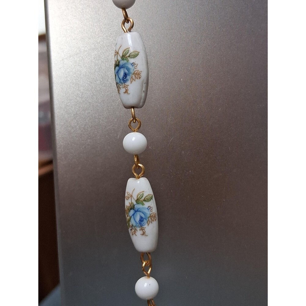 Vintage Blue Roses Glass Bead Necklace - Picture 4 of 7